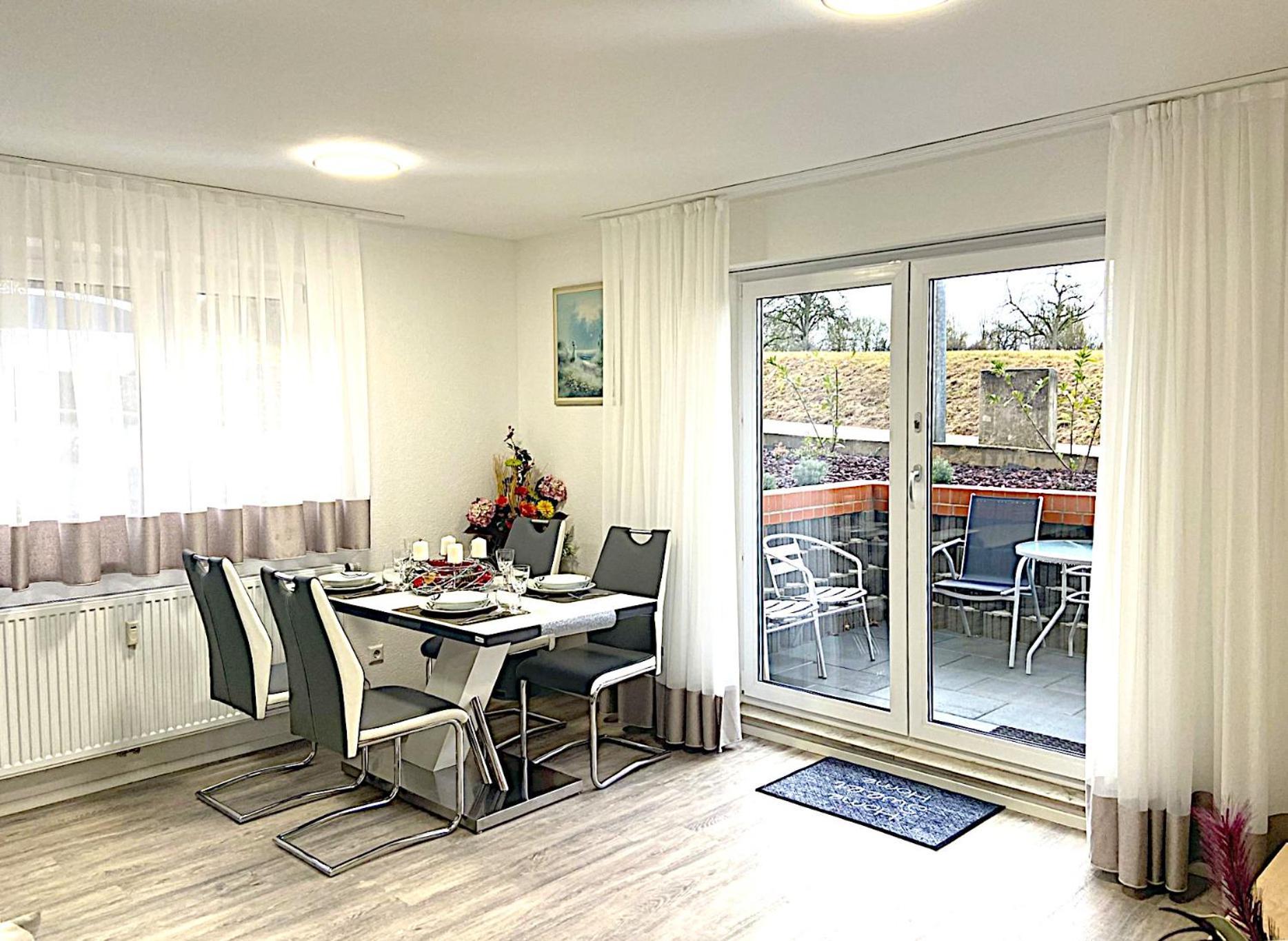 Charmanter Rueckzugsort Mit Grosser Terrasse In Idyllischer Umgebung Μπέμπλινγκεν Εξωτερικό φωτογραφία
